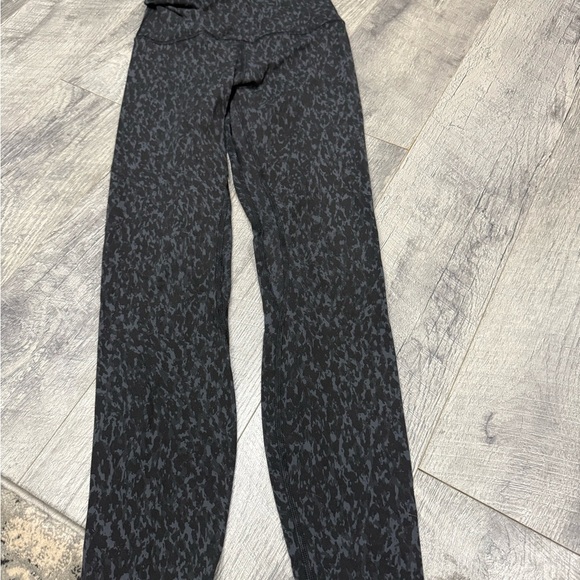 lululemon athletica Black Patterned Pants - Picture 2 of 5